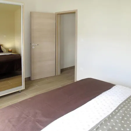 Haus Pavlovic 112s Vir